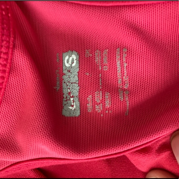 Nike Athletic Women’s Tank Top - Picture 10 of 10